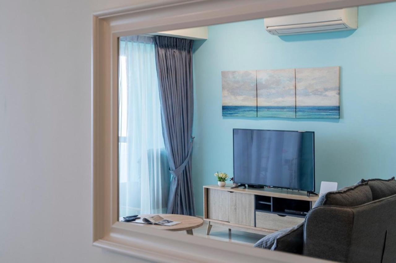 Iskandar Residences 3 Bedroom ヌサジャヤ エクステリア 写真