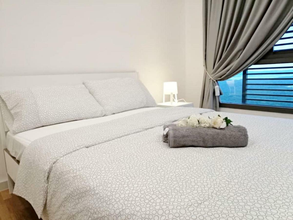 Iskandar Residences 3 Bedroom ヌサジャヤ エクステリア 写真